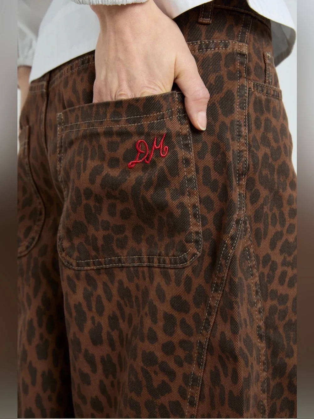 Brand NEW - Damson Madder Free People Brown Leopard Print Wide-Leg Jeans - Picture 4 of 11